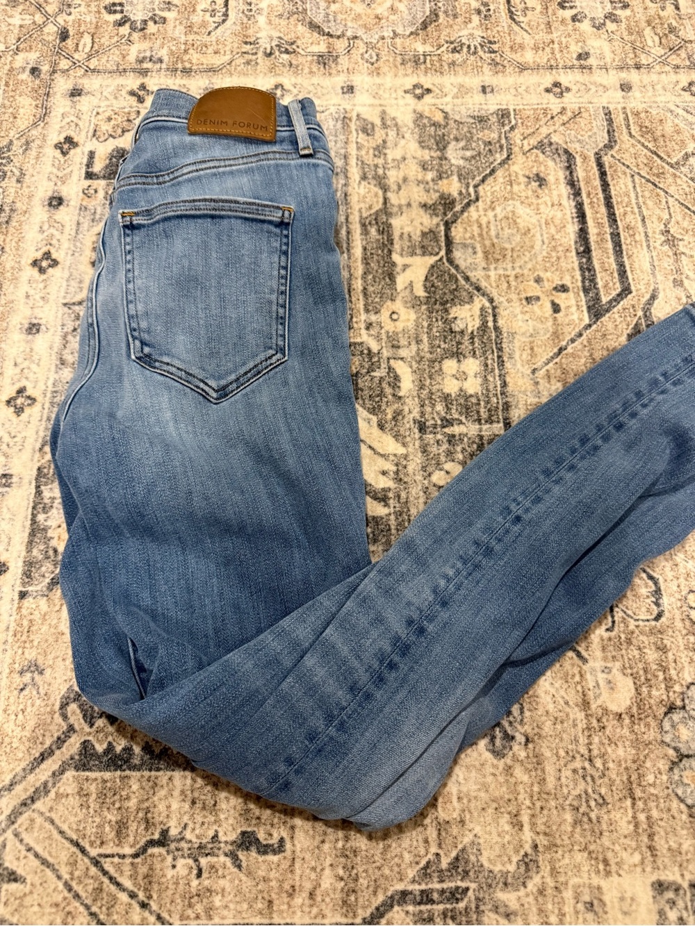 Denim Forum Light Wash Women's Skinny Jeans